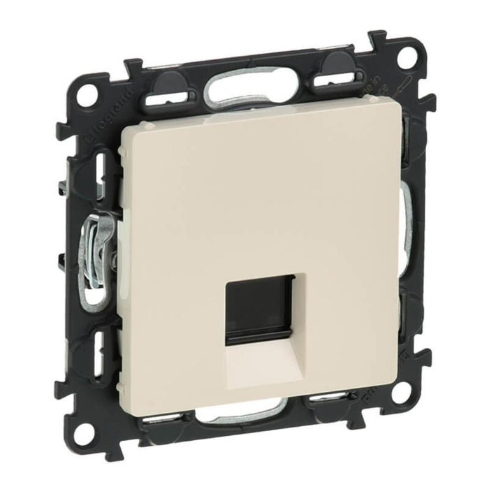 SOCKET RJ45 CAT.5EUTP CREAM LEGRAND VALENA LIFE