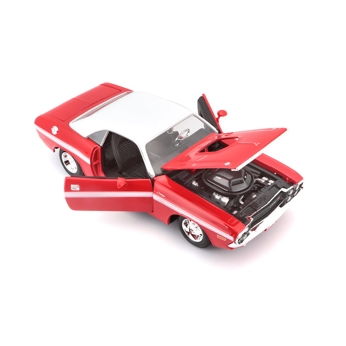 MAISTO DODGE CHALLENGER 1:24