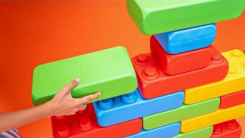 Marioinex ‘brick’ building blocks, 12 pieces