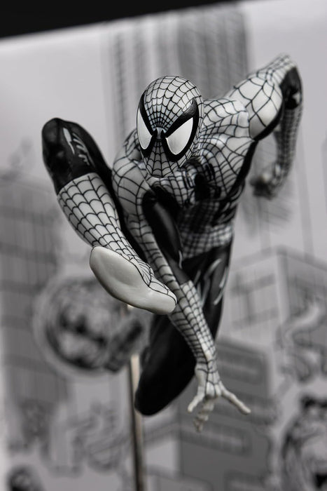 Figure FMarvel Spider-Man (Line Art) 1:10th Scale Collectible with Scene (Spider-Man #6) Gold Label