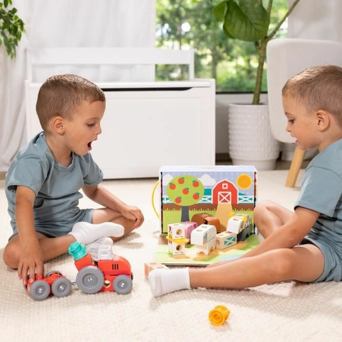 Action Figure Melissa & Doug