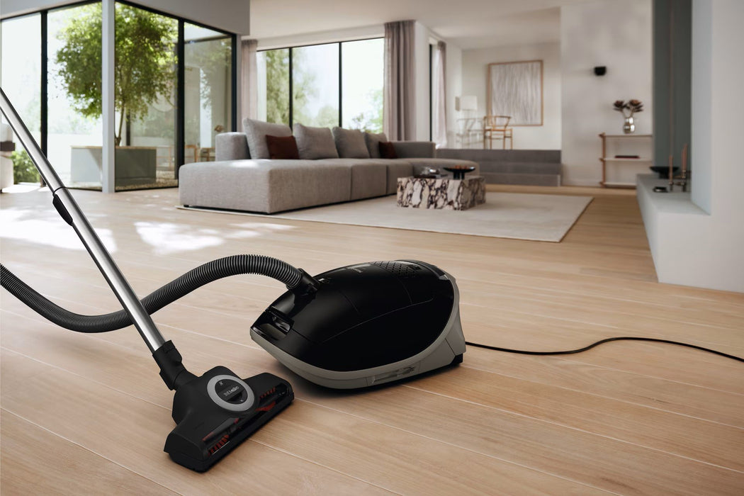 Vacuum cleaner MIELE Guard M1 Cat & Dog Obsidian Black (12562270)