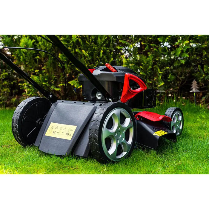 MOTORIZED SELF-PROPELLED MOWER GRAPHITE 52G671 139.0 cm3 3.00 HP MOWING WIDTH 46.00 cm SELF-PROPELLED FUNCTION