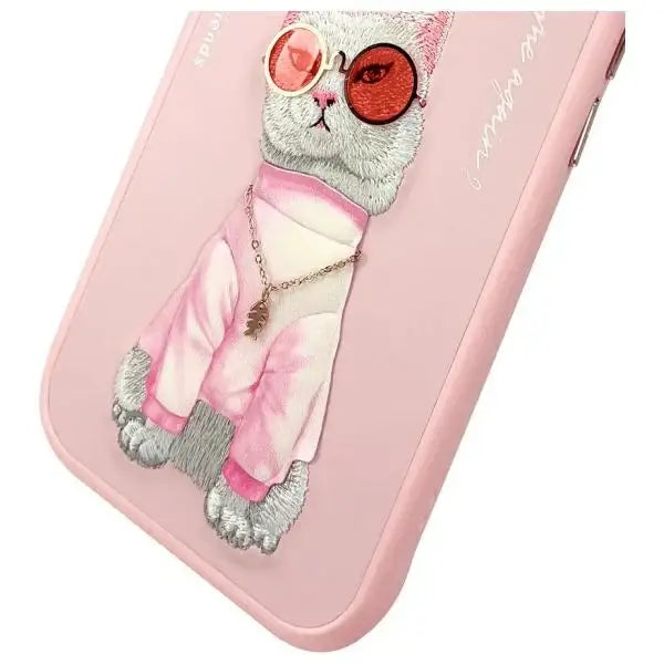 Nimmy Glasses Cool Cat iPhone 15 Case - Pink - Headphones and speakers<<<HurtelXML