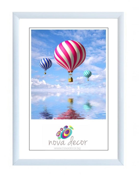 PLASTIC FRAME 50X70CM WHITE