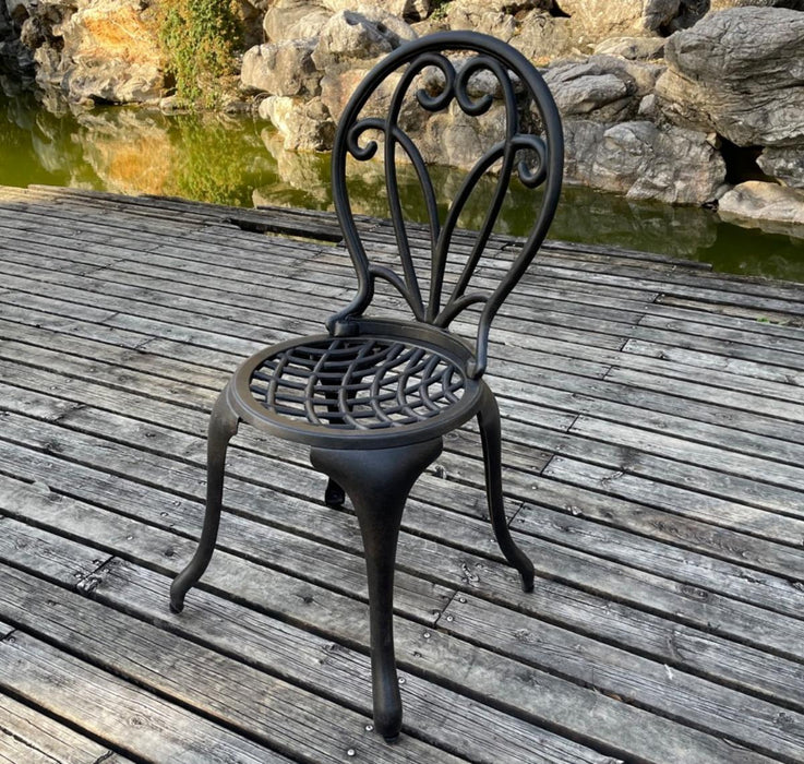 BISTRO TABLE SET + 2 ARTHUR CHAIRS