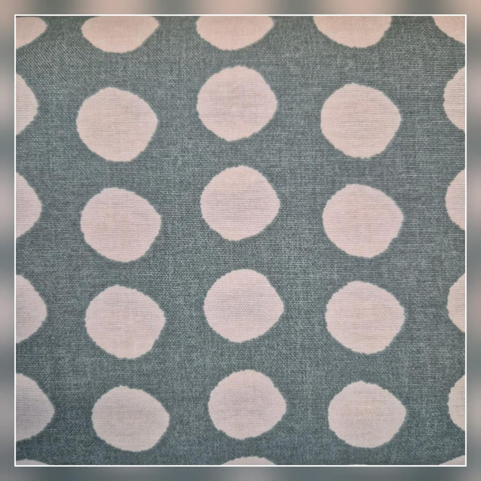 TEXTILE DENSE GREEN-CREAM DOTS 180CM