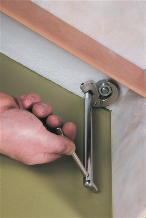 PIPE WRENCH
