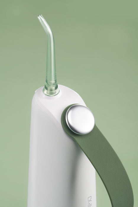 Oclean W10 dental irrigator, 5 modes, 2 nozzles, 200 ml, 1400 pulses per minute, IPX7, Green