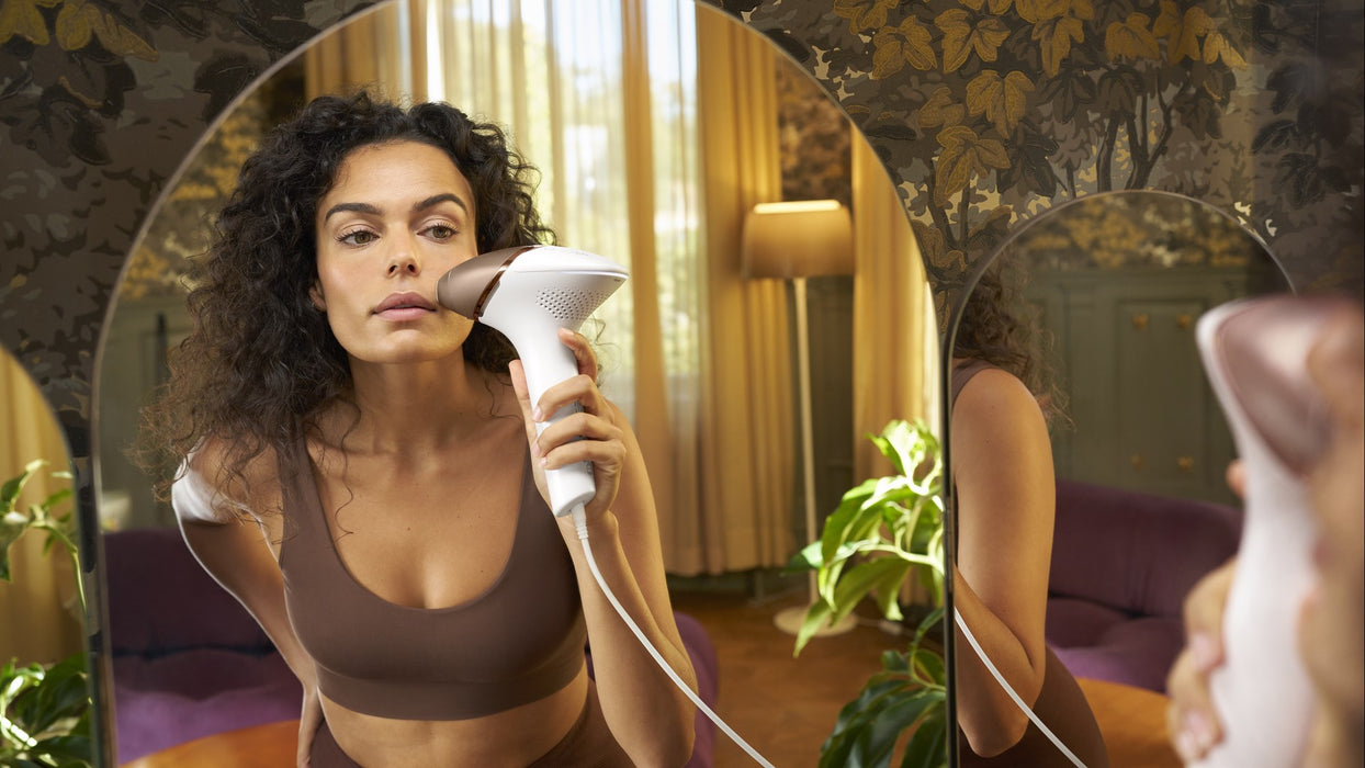 Photo epilator PHILIPS Lumea IPL 8000 Series BRI945/00