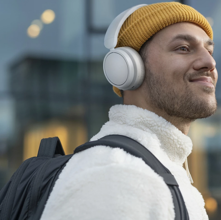 PHILIPS Wireless On Ear Headphone with mic 40mm drivers/closed-back white