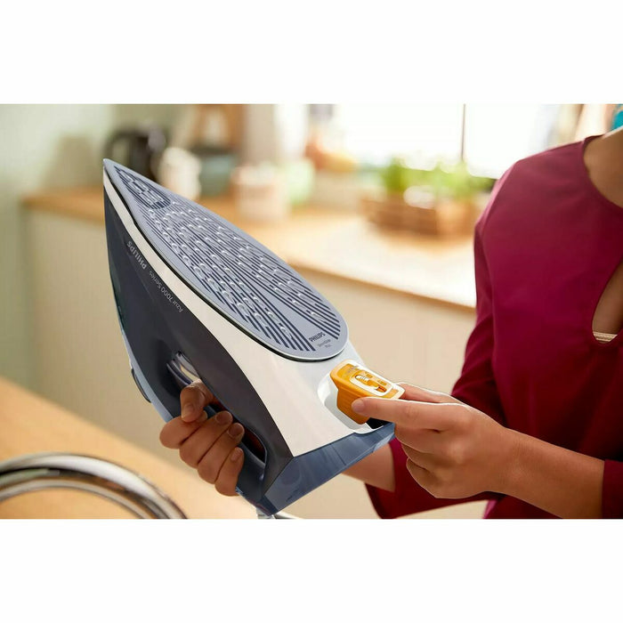 Iron Philips DST7030/20