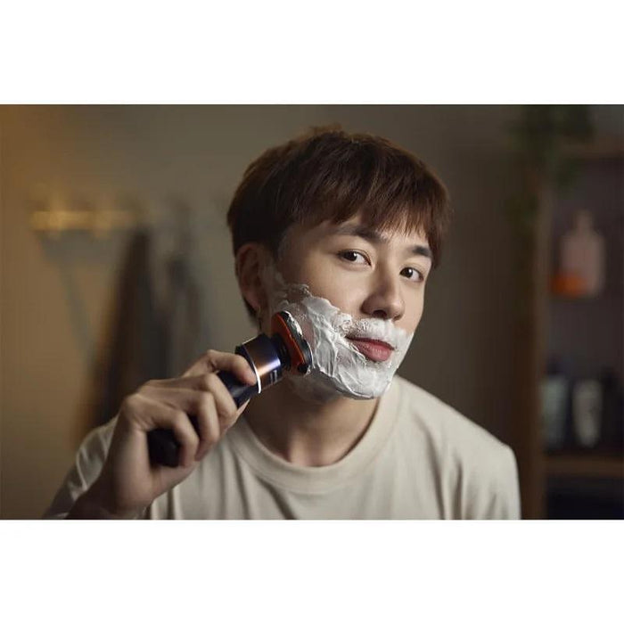 Shaver for wet and dry shaving PHILIPS X5012/00