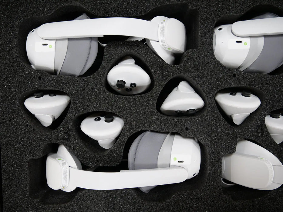 VR Expert set-4 pcs PICO 4 Ultra VR glasses, suitcase, tablet, router, accessories