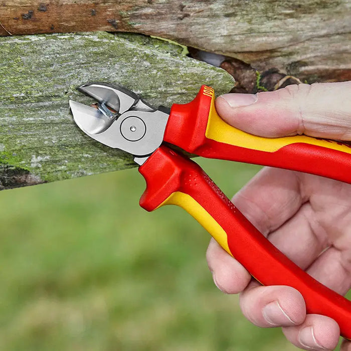 Pliers KNIPEX CUTTERS 160 VDE - Клещи<<<Ръчни инструменти<<<Инструменти и железария<<<Praktiker