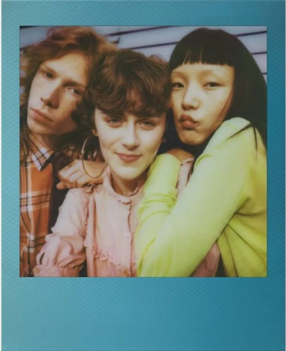 PAPER. POLAROID GO GRADIENT FRAME