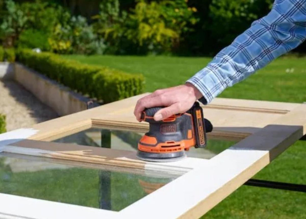 Saw Black & Decker BDCROS18N-XJ 18 V