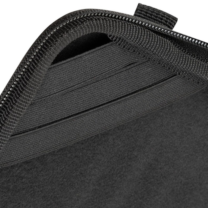 Rivacase 5131 black hardshell Laptop 15.6" case