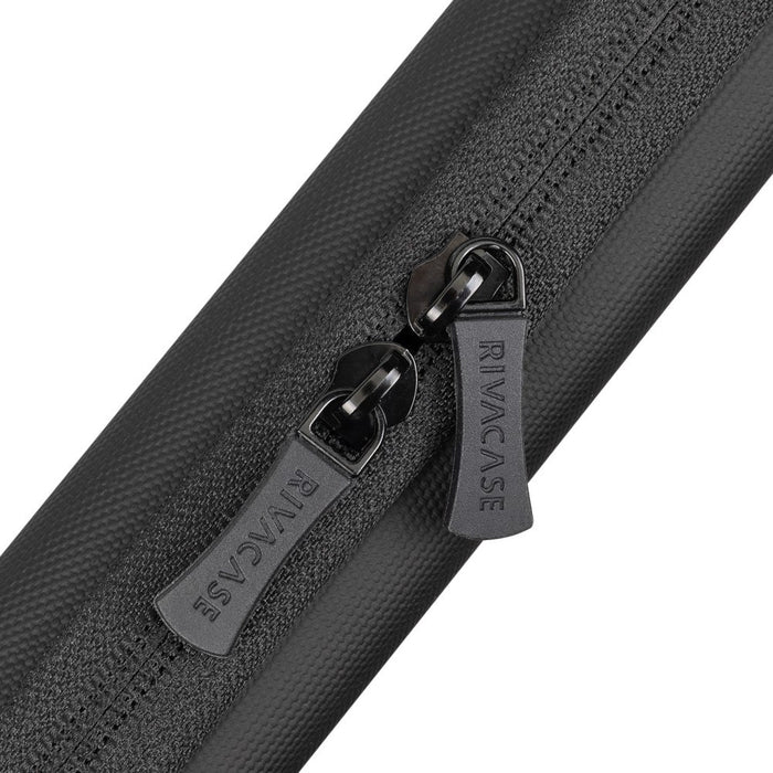 Rivacase 5131 black hardshell Laptop 15.6" case