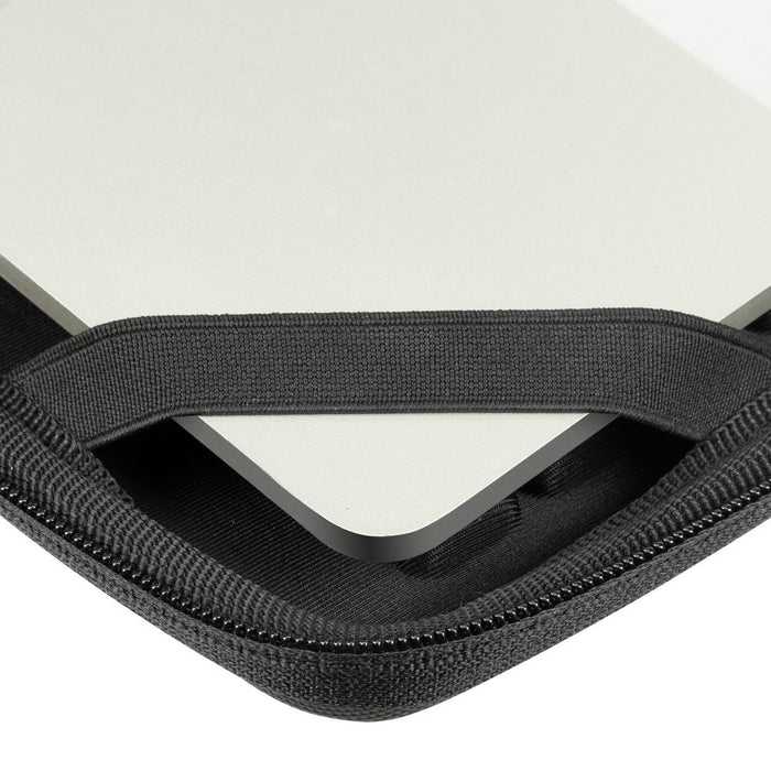 Rivacase 5131 black hardshell Laptop 15.6" case