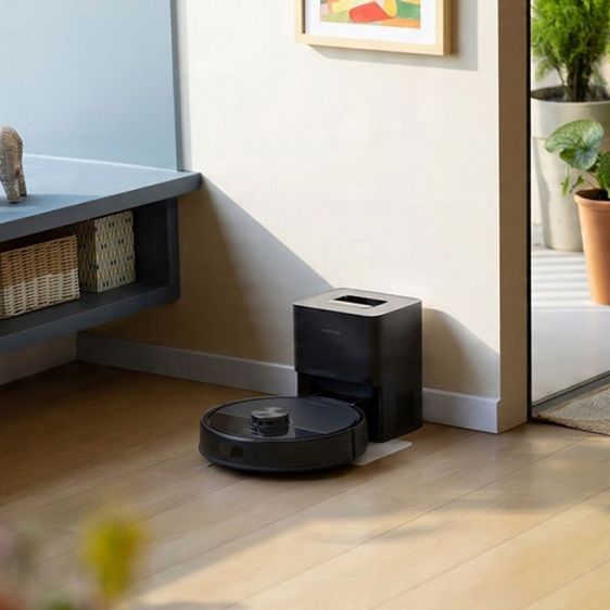 Roborock Q7 TF+ robot vacuum cleaner, black