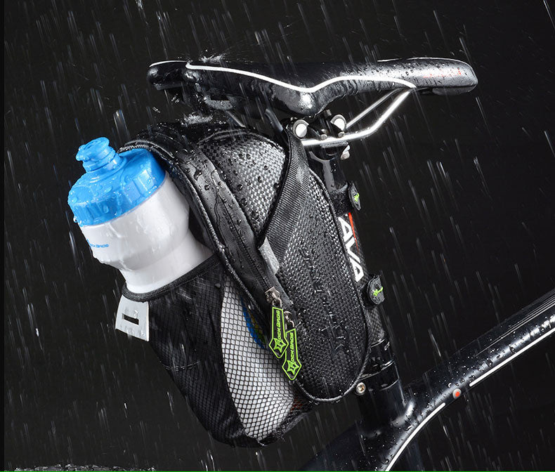 Rockbros C7-1 waterproof bicycle bag with saddle mounting 1.5l - black