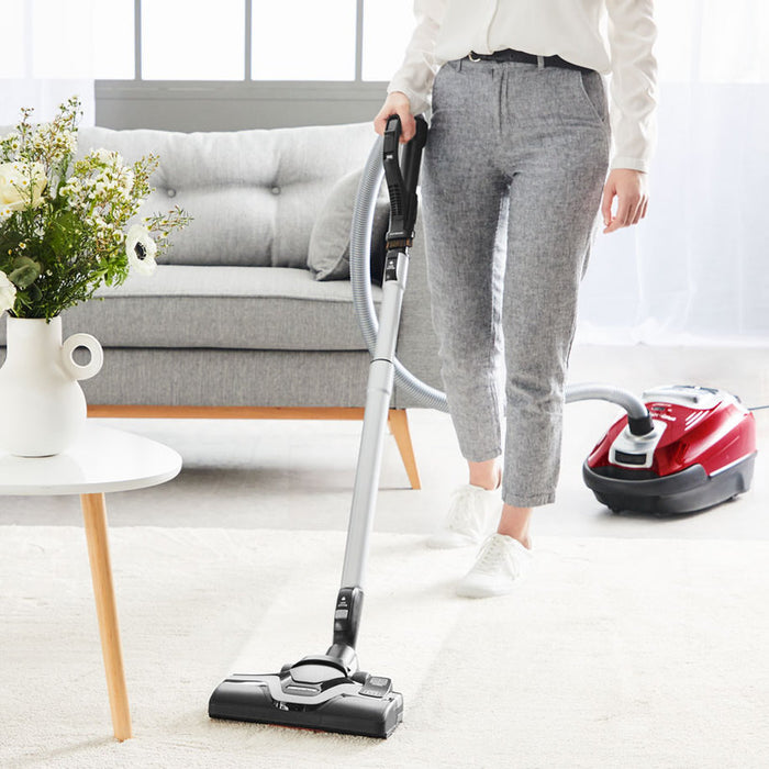 Rowenta RO7473EA SILENCE FORCE ALLERGY+ 58dB, Red, Mini turbobrush, parquet brush, XL crevice tool, sofa brush - 4,5L