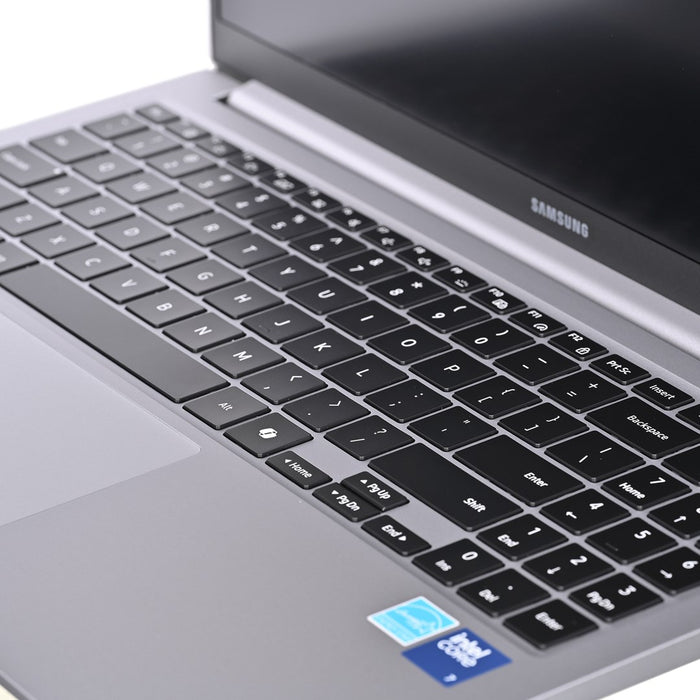 Samsung Galaxy Book4 NP750XGK-K1DX Core i7-150U 15.6" FHD AG 16GB 512GB SSD Black FPR LAN Windows 11 Silver (REPACK) 2-year warranty New Repack/Repacked