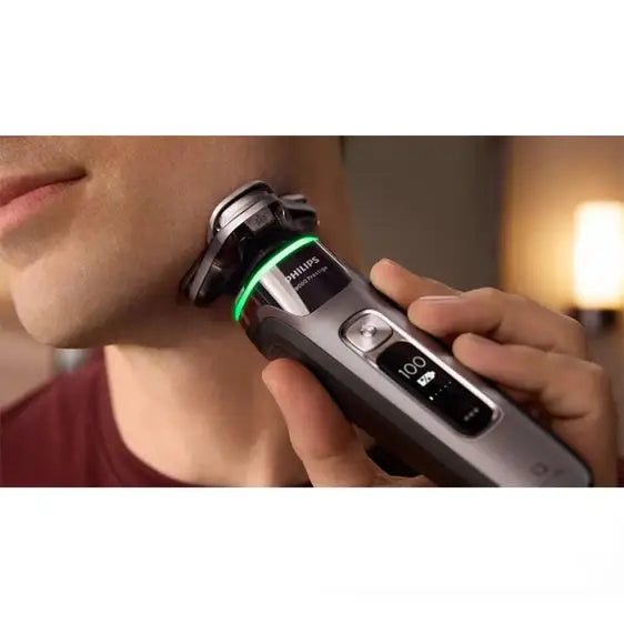 Shaver for wet and dry shaving PHILIPS SkinIQ XP9202/10 - Самобръсначки<<<Грижа за тялото<<<Малки