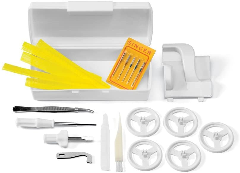 Overlock Singer 14T968 sewing machine, electric current, white