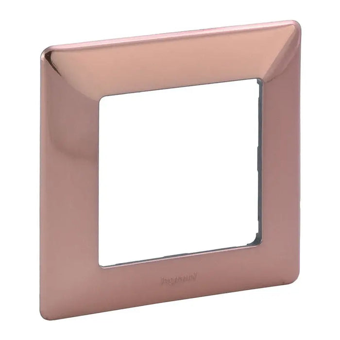 SINGLE FRAME MED LEGRAND VALENA LIFE - Ключове и контакти<<<Електроматериали<<<Praktiker&&&Ключове и
