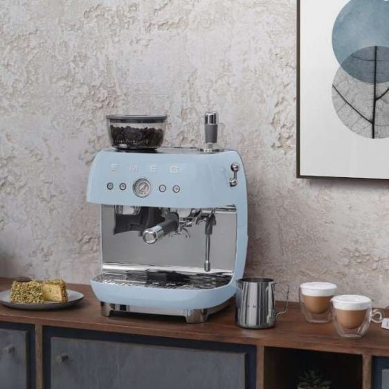 Coffee machine SMEG EGF03PBEU, 15 bar, 1650 W, Pastel blue
