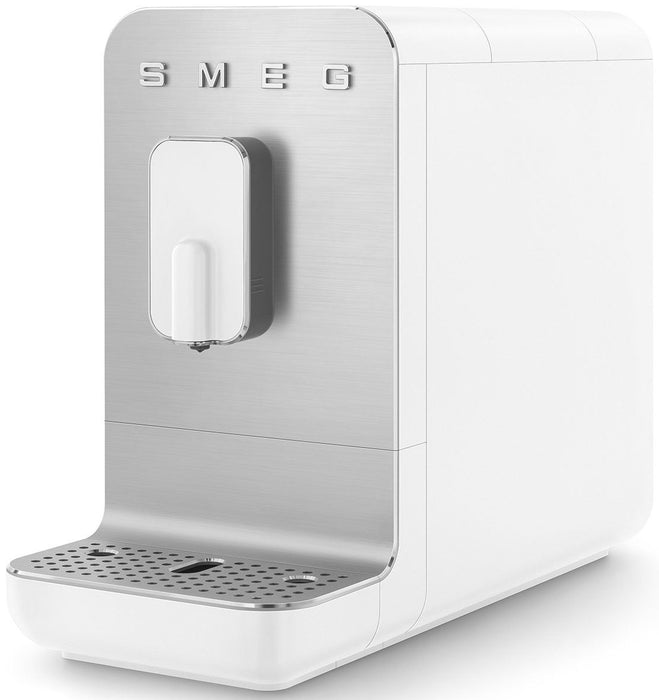 SMEG BCC11WHMEU coffee machine