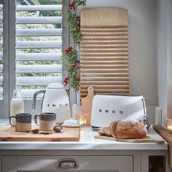Toaster SMEG TSF01WHMEU