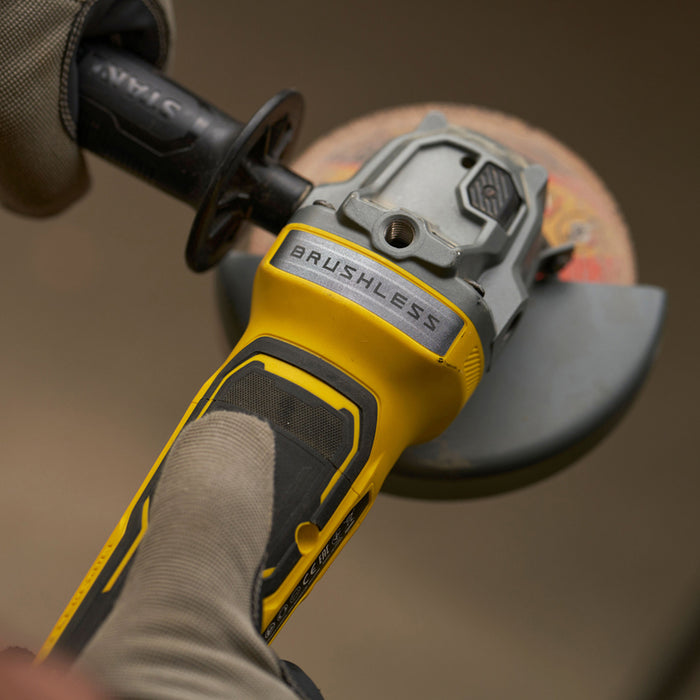 CORDLESS BRUSHLESS ANGLE GRINDER STANLEY SFMCG700B-XJ 18 V, WITHOUT BATTERY AND CHARGER, 125 mm