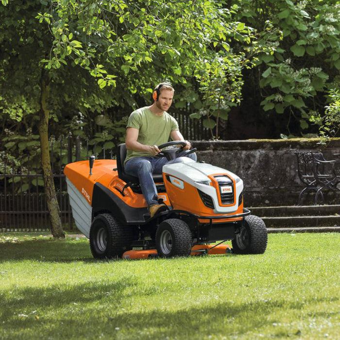 MOWING TRACTOR STIHL RT 6127.1 ZL 4-STROKE, 764.0 cm3, 21.20 HP, 10000 m²