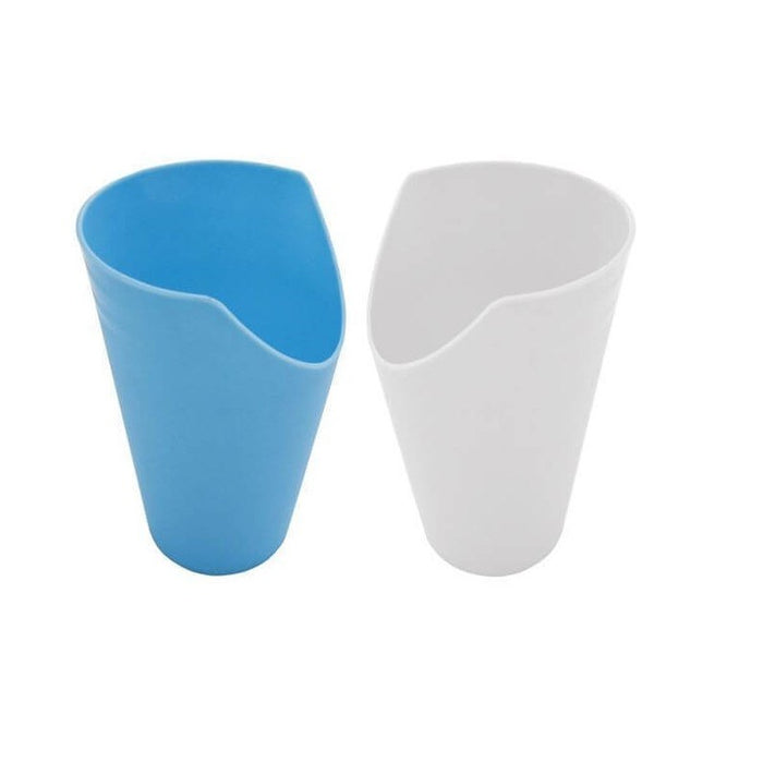 Mug with a cut-out