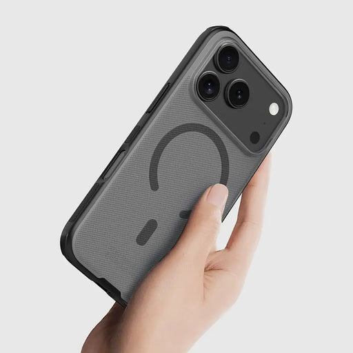 Super Frosted Shield Pro Magnetic Case IP17 Pro Transparent black - Cell phone cases and covers<<<HurtelXML