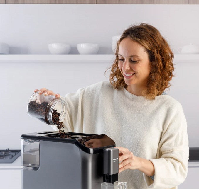 Taurus Accento Latte espresso machine; 20 bar White Coffee