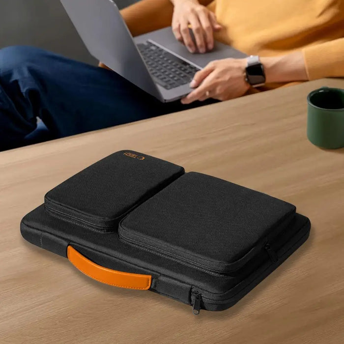 Tech-Protect Defender Bag for 15-16 Laptop - Black and Orange - Laptop bags<<<HurtelXML