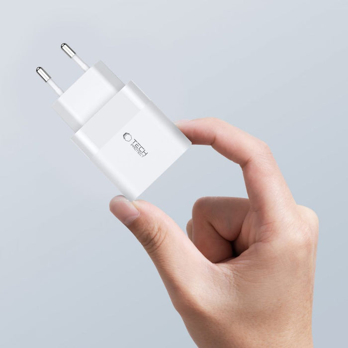 Tech-Protect C30W charger USB-C PD 30W / USB-A QC 3.0 - white