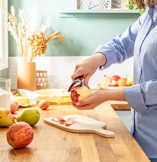 Tefal K2071814, Ingenio, Peeler "Y", Kitchen tool, Nylon/fiberglass, 25.4x9.4x2.4cm, Up to 230°C, Dishwasher safe, black and red