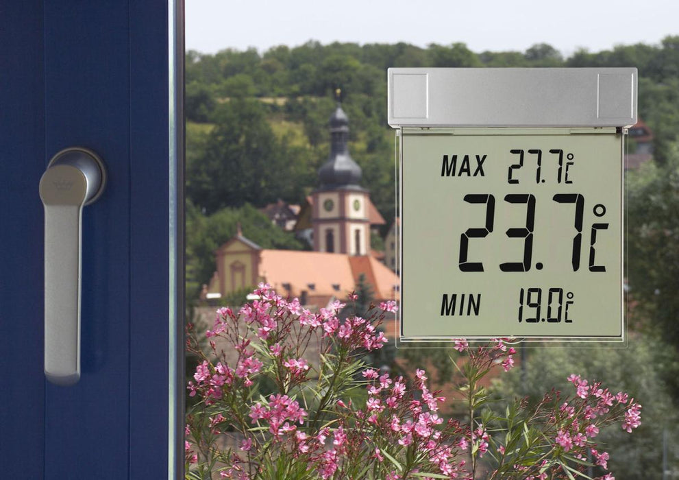 DIGITAL WINDOW THERMOMETER 9.7X10.5
