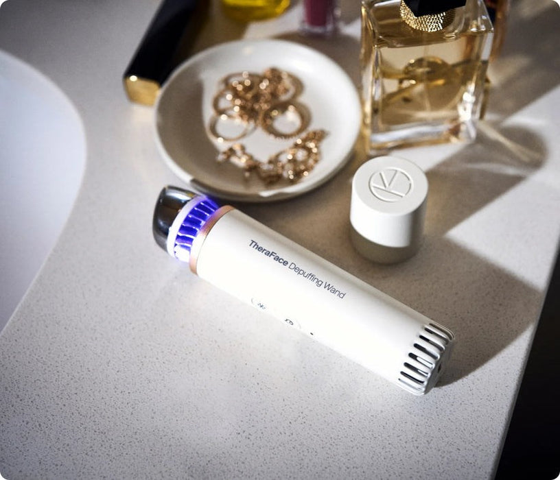 Therabody Theraface Depuffing Wand massager Face Blue