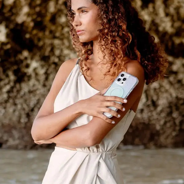 Uniq Coehl Celest Magnetic Charging Case for iPhone 16 Pro Max - Iridescent - Cell phone cases and covers<<<HurtelXML