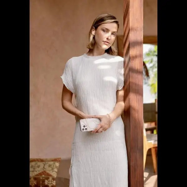 Uniq Coehl Verdure Magnetic Charging Case for iPhone 16 Pro - Transparent - Cell phone cases and covers<<<HurtelXML