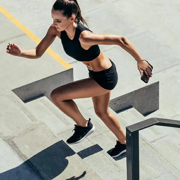 Uniq Heldro case for iPhone 12 Pro Max - white - Cell phone cases and covers<<<HurtelXML