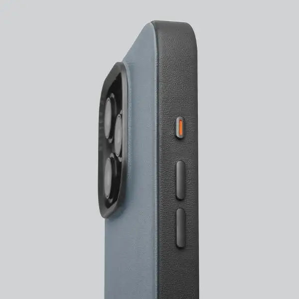 Uniq Lyden DS iPhone 15 Pro Max 6.7’’ Magclick Charging case grey-black/charcoal grey-black - Cell phone cases