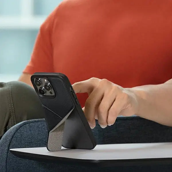 Uniq Transforma Magclick Charging case for iPhone 14 Pro - blue - Cell phone cases and covers<<<HurtelXML