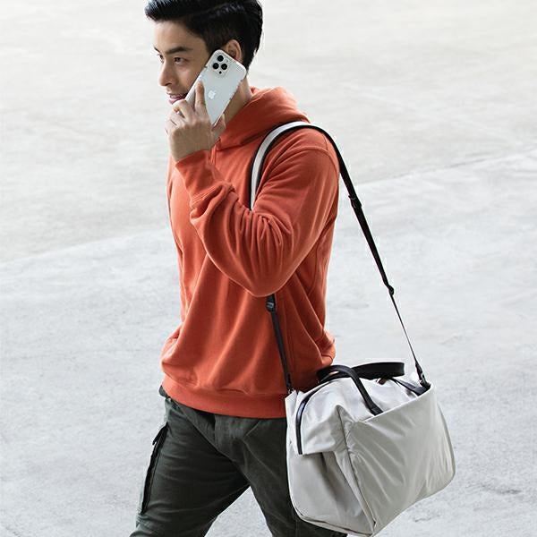 Uniq Combat case for iPhone 14 Plus - transparent